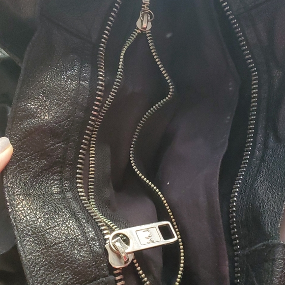 Marc Jacobs Leather Tote Bag - Picture 3 of 7